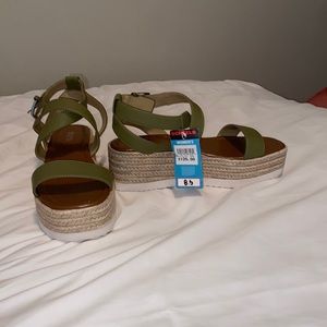 Olive green micheal kors platform shoes